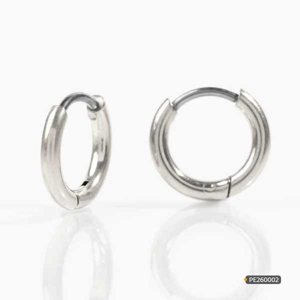 Elegant Platinum Stud Earrings www.roydiamondbd.com